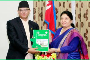 राष्ट्रपतिसमक्ष महालेखापरीक्षक प्रतिवेदन पेश