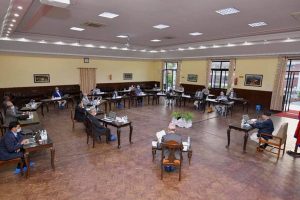 मन्त्रिमण्डल पुनर्गठन : दुई जनालाई नलाने, दुई जना नहट्ने
