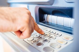 आजदेखि अन्तर बैंक एटीएम कारोबारमा शुल्क लाग्ने