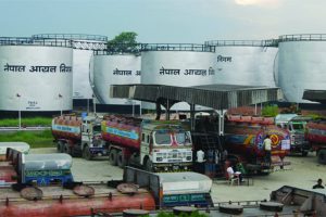 आयल निगमले पेट्रोलियम पदार्थको मूल्य फेरि बढायो