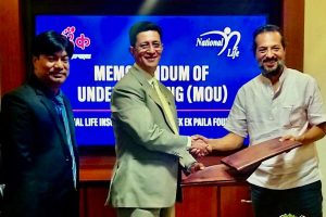 नेशनल लाईफ इन्स्योरेन्स र एक एक पाईला फाउण्डेशन मिलेर सिन्धुपाल्चोकमा अस्पताल बनाउने