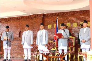 प्रतिनिधिसभाका ज्येष्ठ सदस्यले लिए शपथ