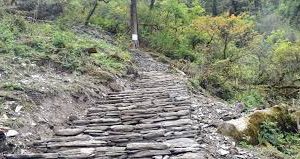 मुस्ताङ मा पर्यटकीय पदमार्ग सुधार तीव्र