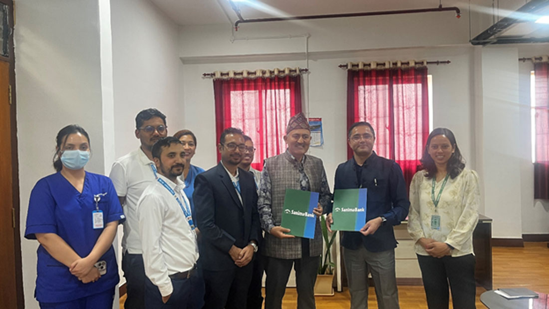 सानिमा बैंकद्वारा गोरखा अस्पताललाई ५ पिडियाट्रिक बेड सहयोग