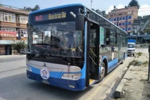 काठमाडौं चक्रपथमा १६ नयाँ विद्युतीय बस सञ्चालनमा