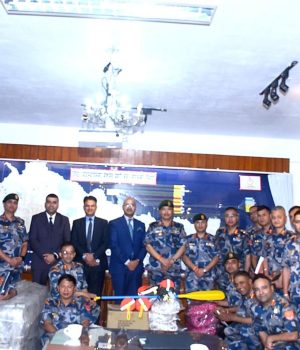 सन नेपाल लाइफद्वारा सशस्त्र प्रहरी बललाई विपद् व्यवस्थापनका लागि उद्धार सामग्री हस्तान्तरण
