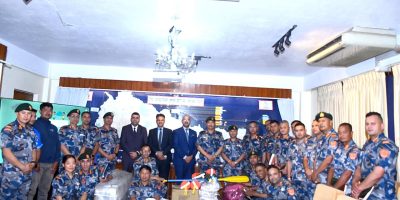 सन नेपाल लाइफद्वारा सशस्त्र प्रहरी बललाई विपद् व्यवस्थापनका लागि उद्धार सामग्री हस्तान्तरण
