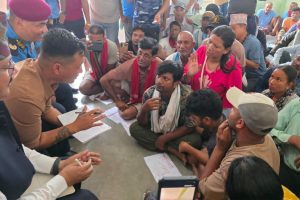 लिखित सहमति नहुँदा निजगढमै रोकियो मिटरब्याजपीडितको न्याय मार्च