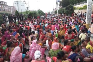 लघुवित्त पीडितसँग संवाद गर्न सरकारको पहल, वार्ता टोली गठन