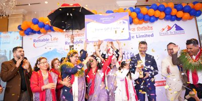 रिलायबल नेपाल लाइफद्वारा उत्कृष्ट अभिकर्तालाई सम्मान, कार्यक्रमलाई निरन्तरता दिने सीईओको प्रतिबद्धता