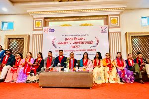सन नेपाल लाइफद्वारा बागमती प्रदेशका उत्कृष्ट अभिकर्ता तथा ADM सम्मानित