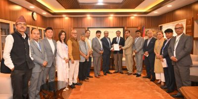 नेपाल निर्जीवन बीमा व्यवसायी सङ्घद्वारा बाढीपीडितका लागि ३ करोड ४७ लाख सहयोग