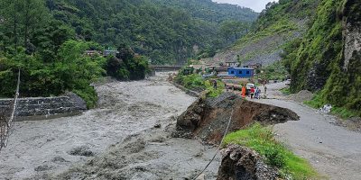 वर्षापछि नागढुंगामा सवारीसाधन रोकिए, लामो दूरीको यात्रा नगर्न आग्रह